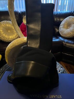 Stuart Weitzman Men’s Black Leather-Trim Boot Bag